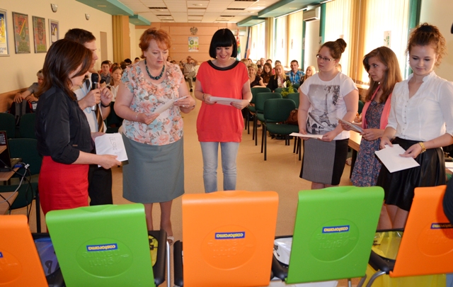 Podczas podsumowania akcji przeprowadzono konkurs na segregację śmieci