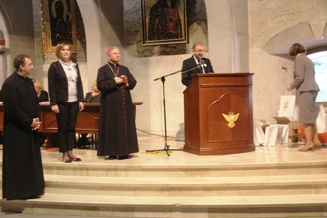 Rozstrzygnięto konkurs plastyczny na znaczek XIV pielgrzymki Rodziny Szkół im. Jana Pawła II