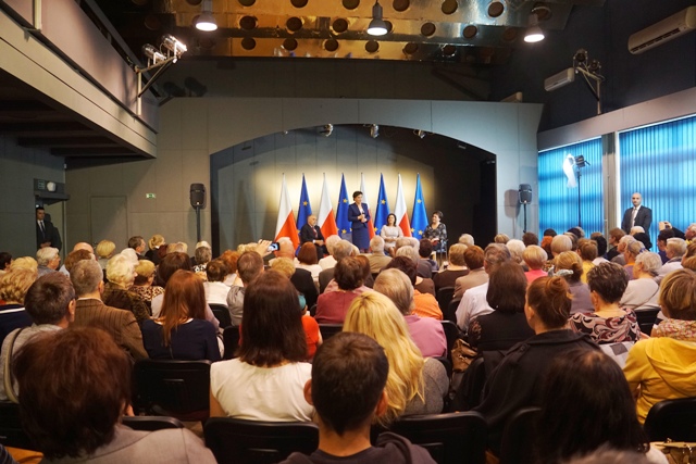 Premier Ewa Kopacz o seniorach w Koninie