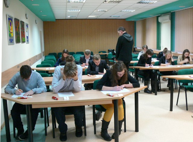 Uczestnicy pisemnego etapu konkursu