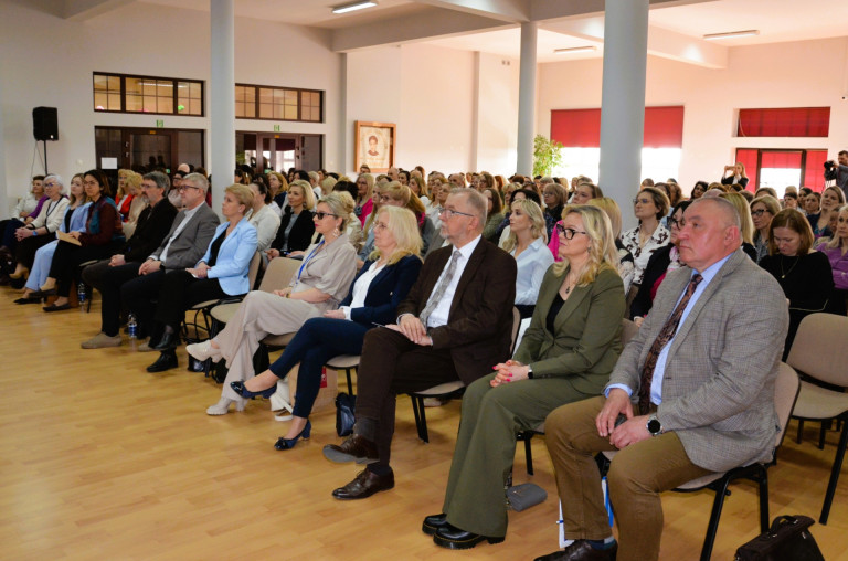 Pokolenie w potrzebie ? eksperci o wyzwaniach w pracy ze współczesną młodzieżą