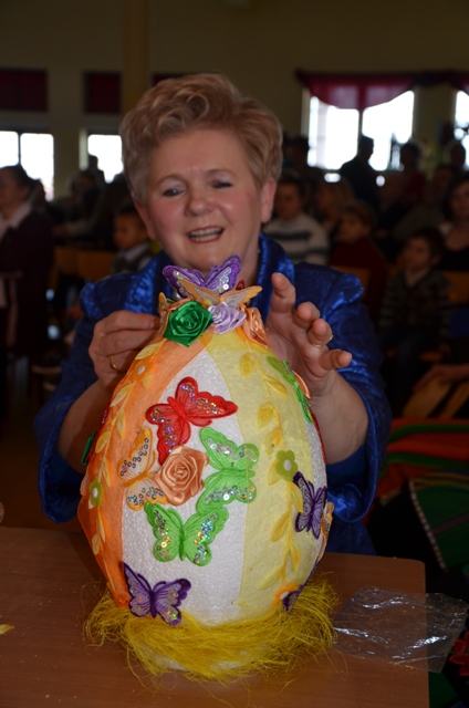 Wielkanocna pisanka wykonana przez Marię Wróbel Radną Powiatu Konińskiego