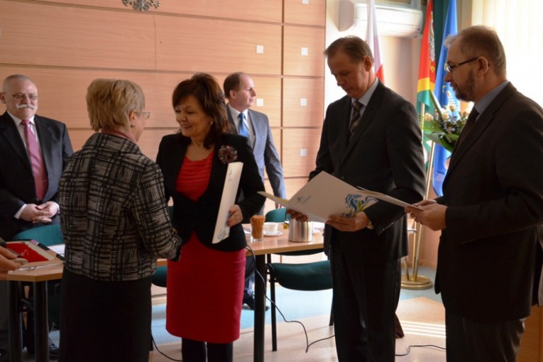 Hhonorowanie odznaką tytułu