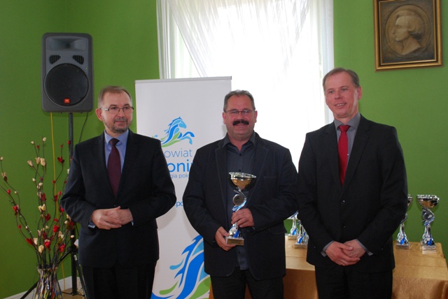 Andrzej Nowak - Wicestarosta Koniński, Roman Jaszczak oraz Janusz Stankiewicz Przewodniczący Rady Po