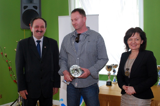 Mirosław Durczyński - Przewodniczący Komisji Statutowo-Regulaminowej, Janusz Konopczyński oraz Mał