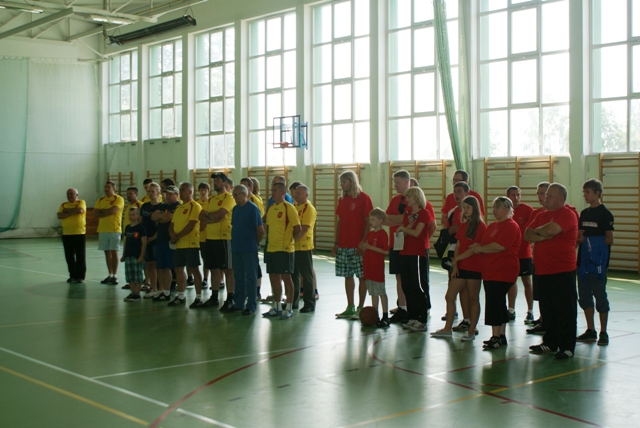 Inauguracja XV Letniej Powiatowej Spartakiady Mieszkańców Wsi Powiatu Konińskiego