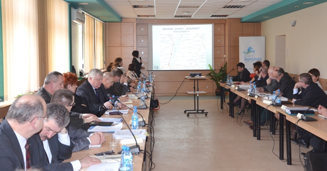 Prezentacja Regionalnego Zarządu Gospodarki Wodnej w Poznaniu nt. gospodarki wodnej na zbiorniku wo