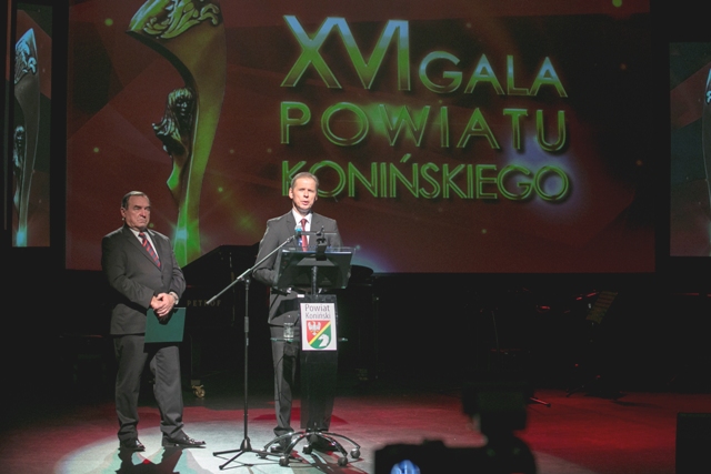 Od lewej Stanisław Bielik – Starosta Koniński oraz Janusz Stankiewicz – Przewodniczący Rady Powiatu 