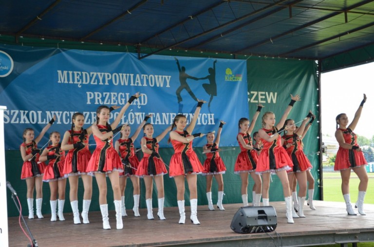 Marszowym krokiem w przyszłość - Mażoretki Charme Konin
