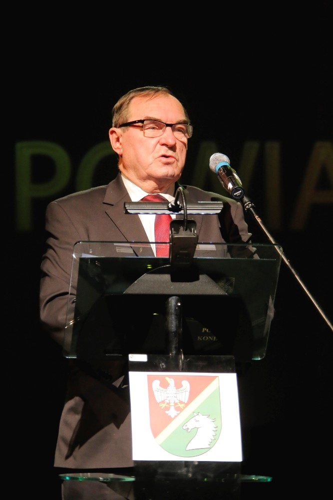 Gości XVII Gali Powiatu Konińskiego powitał Stanisław Bielik, starosta Koniński