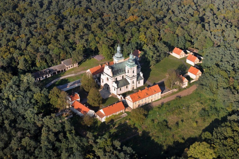 Klasztor oo. Kamedułów w Bieniszewie