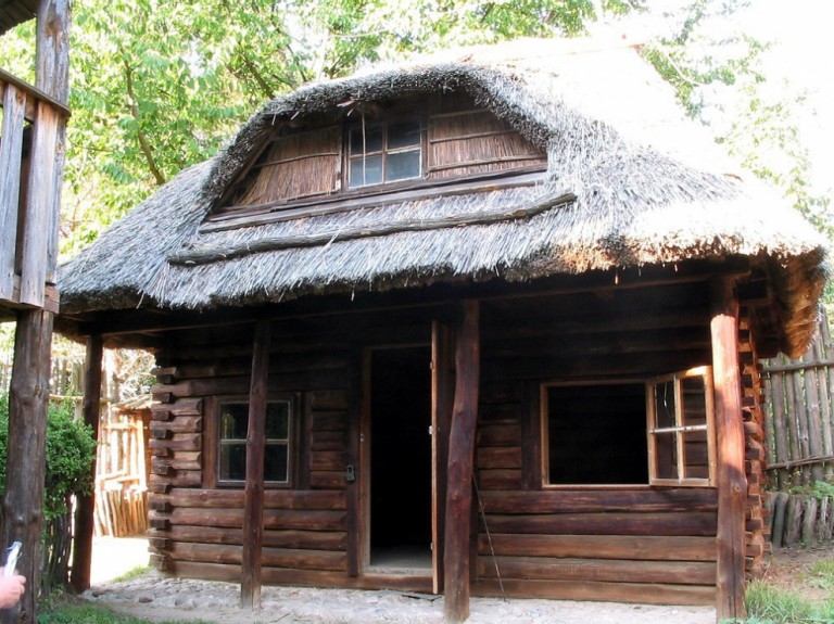 Skansen archeologiczny w Mrówkach