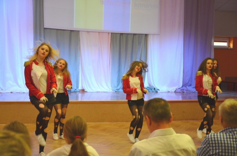 Mażoretki CHARME I "Dance of Michael Jackson"