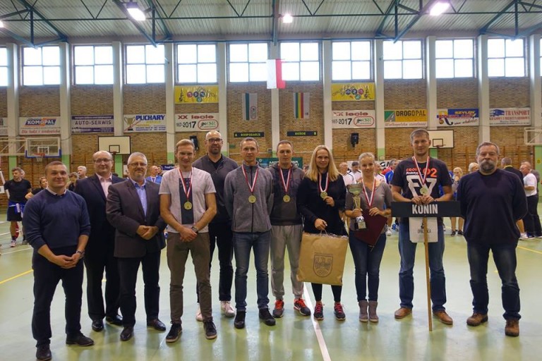 Nauczyciele z Powiatu Konińskiego Mistrzami w Piłce Siatkowej