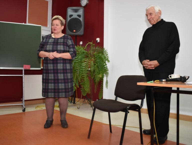 Teatr w służbie Niepodległej