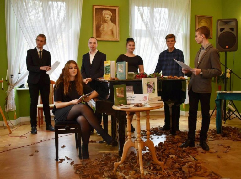 Spotkanie z poetką - Danutą Olczak w ramach cyklu Bardzo Kulturalny Gość