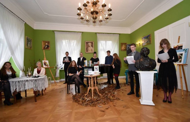 Spotkanie z poetką - Danutą Olczak w ramach cyklu Bardzo Kulturalny Gość
