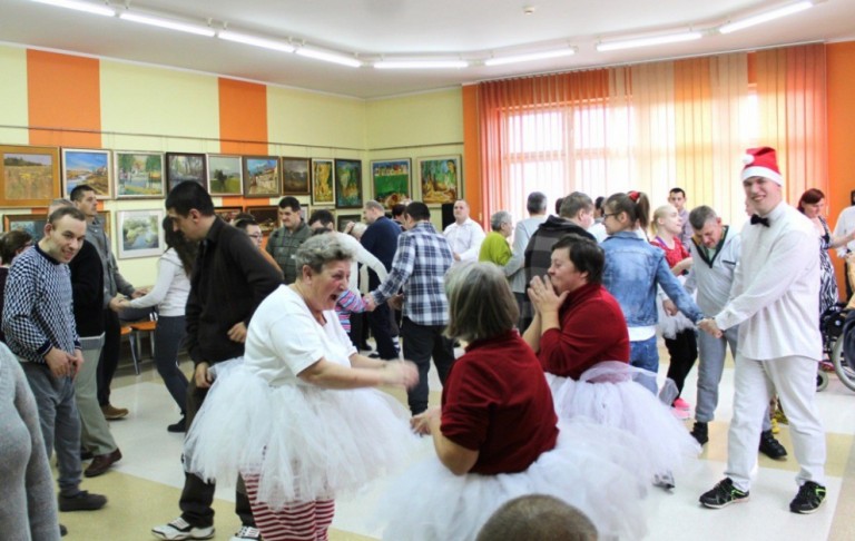 Zabawa Mikołajkowa w DPS w Ślesinie