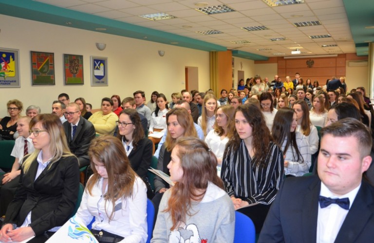 101 uczniów ze stypendium Starosty Konińskiego
