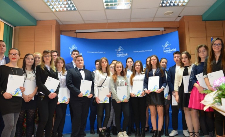 101 uczniów ze stypendium Starosty Konińskiego