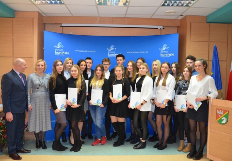 101 uczniów ze stypendium Starosty Konińskiego