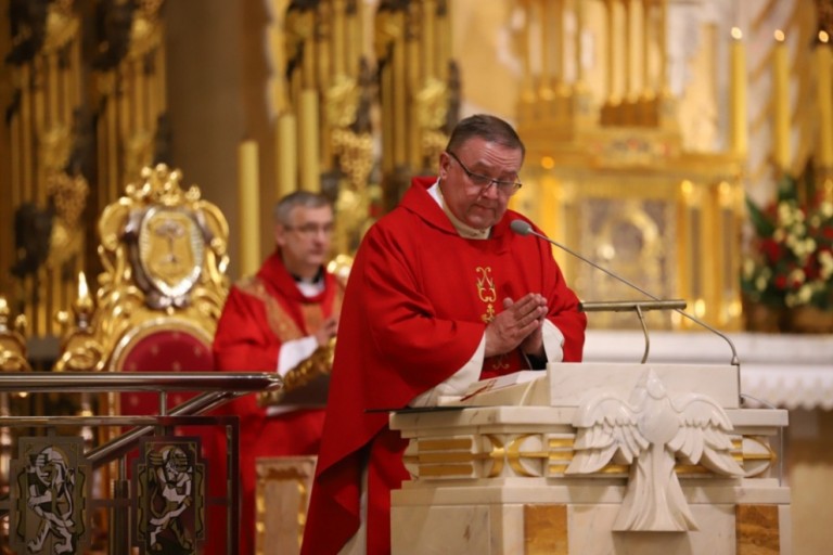 Samorządowcy dziękowali za 70 lat pobytu księży marianów w Licheniu