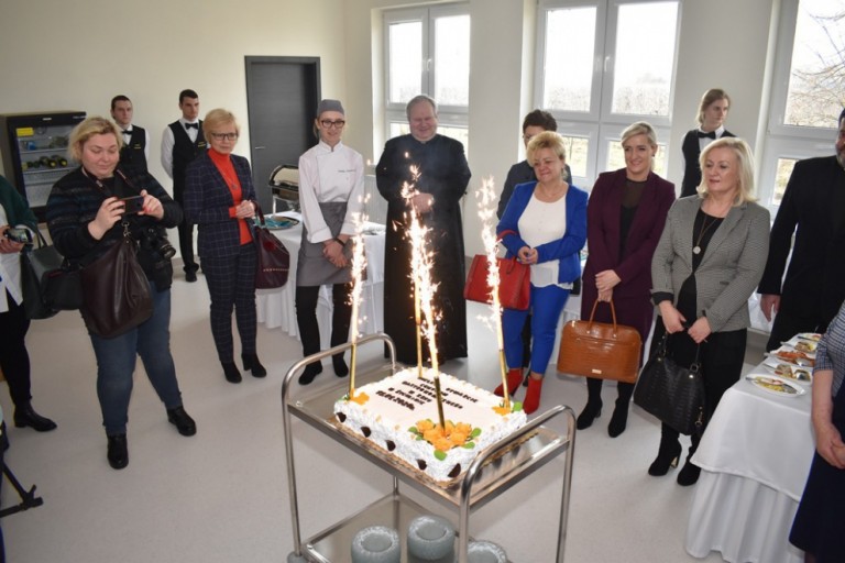 Nowoczesne Centrum Gastronomiczne już otwarte.