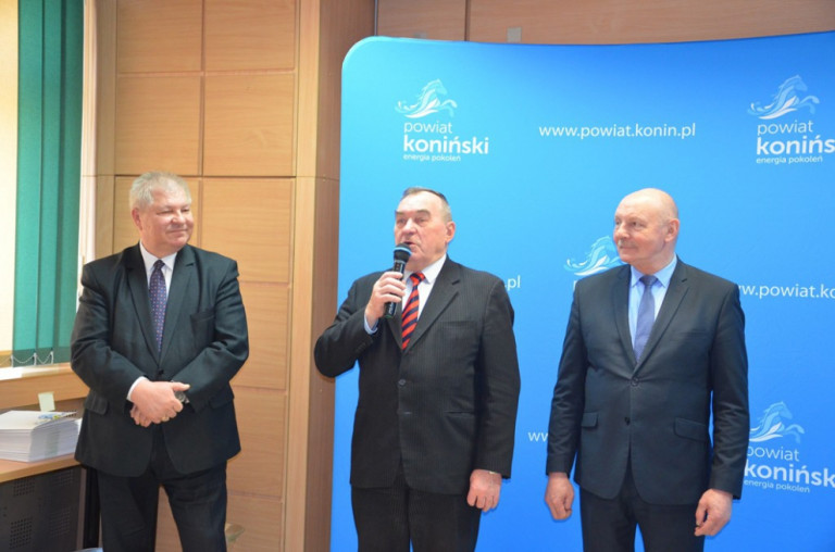 Starostwo uczciło Dzień Nauki Polskiej wręczając stypendia
