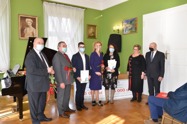 Laureaci stypendiów Starosty Konińskiego