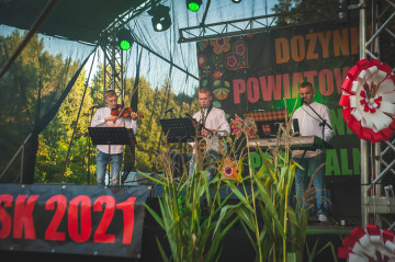 Dożynki 2021 - występ formacji G3 ze Skulska