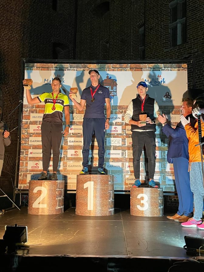 Nauczyciel z ZSEU w Żychlinie vice mistrzem w Malborku - Pan Kacper na podium