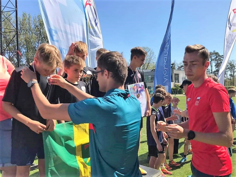 Sportowy sukces uczniów ze Ślesina