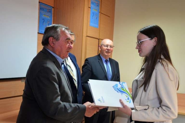 Powiatowy finał XVI Wielkopolskiej Olimpiady Wiedzy Konsumenckiej
