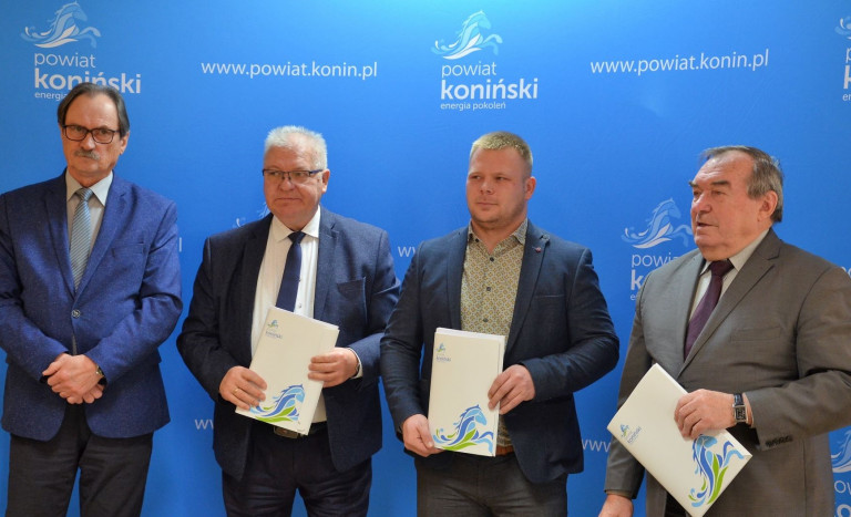 Sześć umów w jedno przedpołudnie