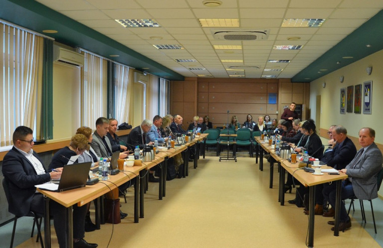Z XXXVIII sesji Rady Powiatu Konińskiego