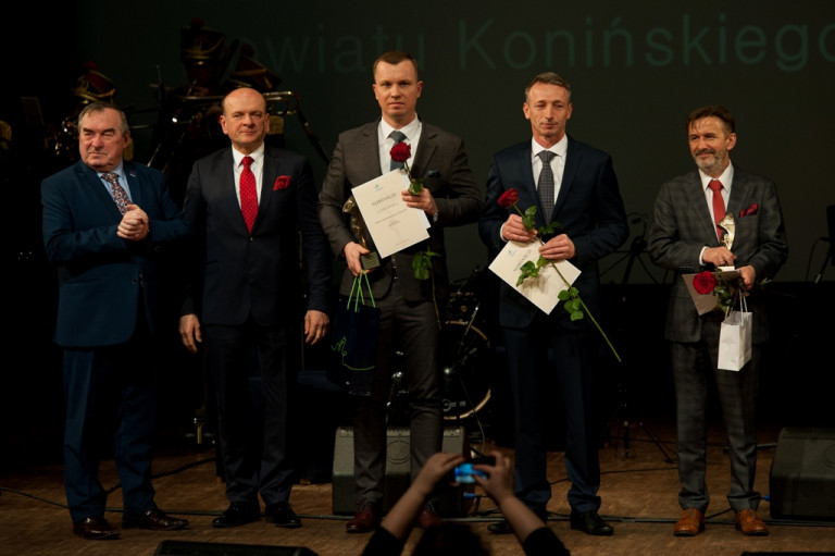 Nagrodzeni przez Powiat za najlepsze inicjatywy oraz samorządowe praktyki w 2022 r.