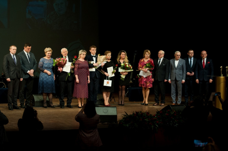 Nagrodzeni przez Powiat za najlepsze inicjatywy oraz samorządowe praktyki w 2022 r.