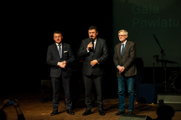 Nagrodzeni przez Powiat za najlepsze inicjatywy oraz samorządowe praktyki w 2022 r.