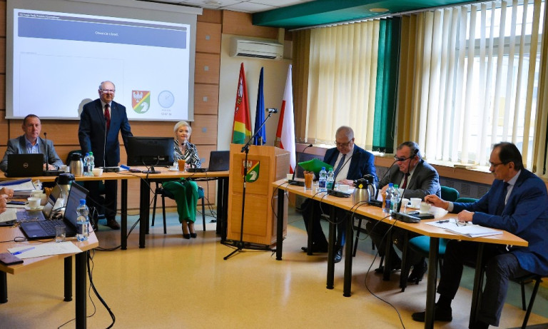Z XLI sesji Rady Powiatu Konińskiego
