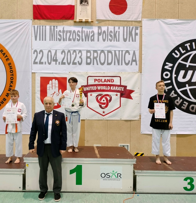 Kolejny udany sprawdzian umiejętności kleczewskich karateków