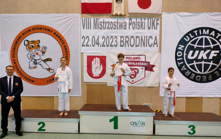 Kolejny udany sprawdzian umiejętności kleczewskich karateków