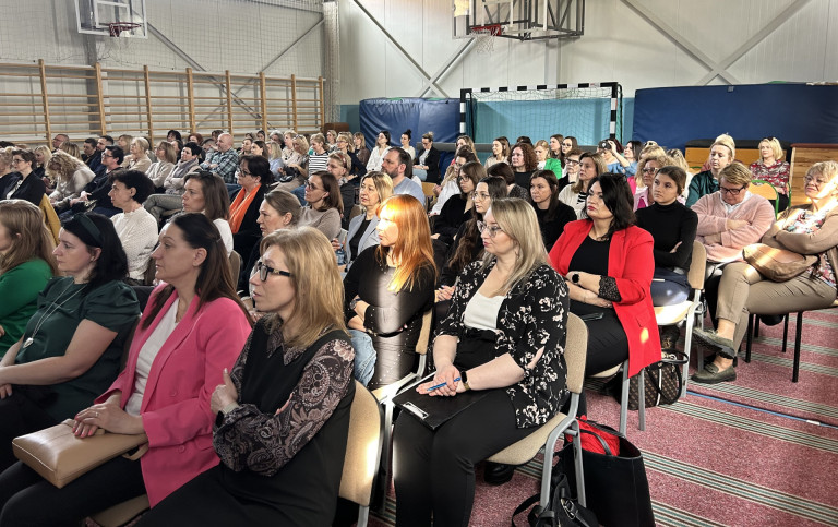 Nastolatek we współczesnym świecie - konferencja