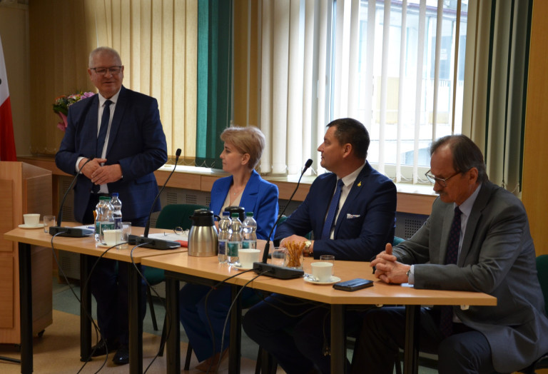 Wybrano władze powiatu konińskiego na VII kadencję samorządu