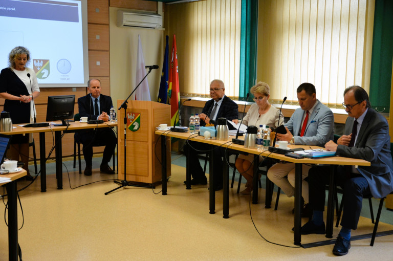 Zarząd Powiatu z absolutorium za 2024r.