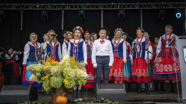 Dożynki Powiatowo-Gminno-Parafialne w Rzgowie ? święto plonów i wdzięczności rolnikom