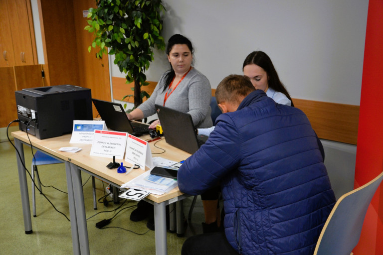 Pomagają załatwić wszystkie formalności