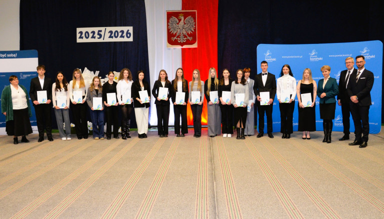 Stypendia Starosty Konińskiego wręczone w Żychlinie