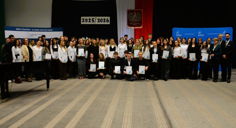 Stypendia Starosty Konińskiego wręczone w Żychlinie