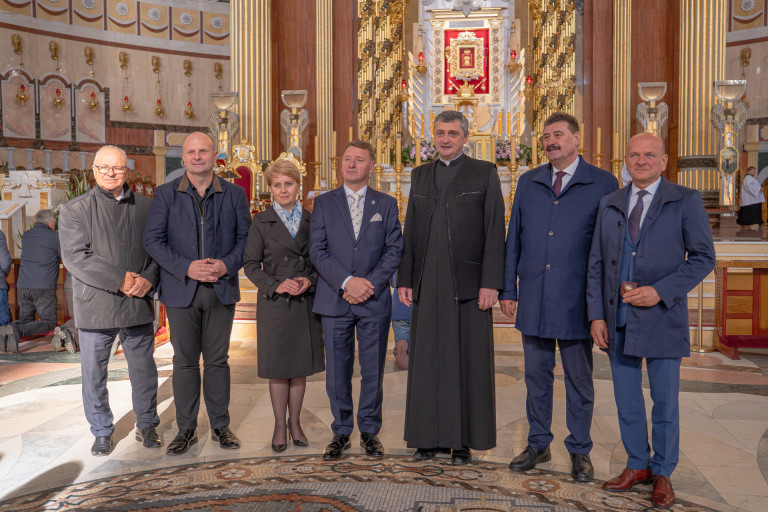 Niedziela Misyjna w Licheniu. Wspólna modlitwa o pokój na świecie