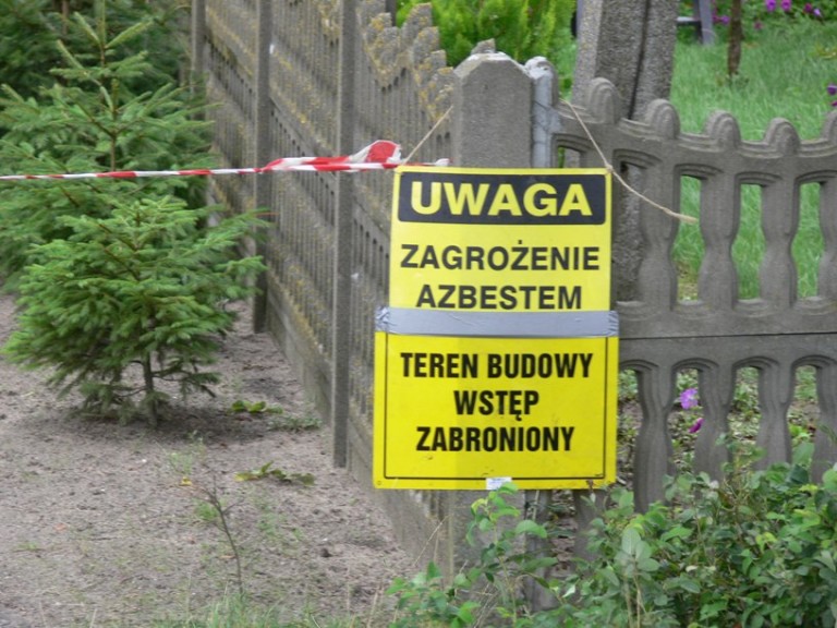 Powiat koniński uzyskał wsparcie na likwidację wyrobów z azbestem.